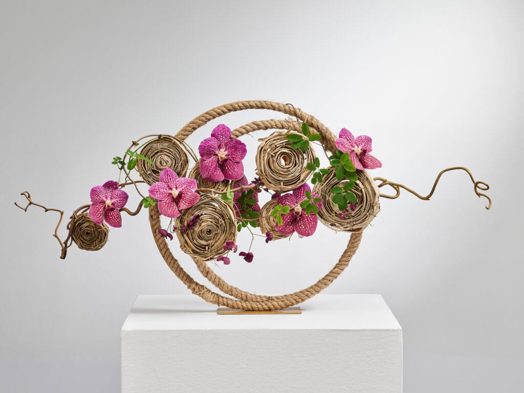 Février 2025 — Anneau fleuri