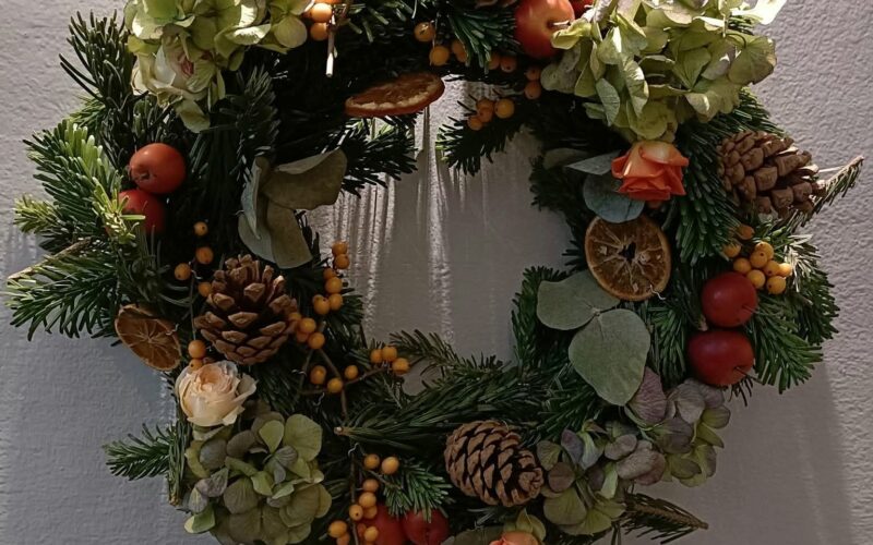 Novembre 2025 — Couronne de porte