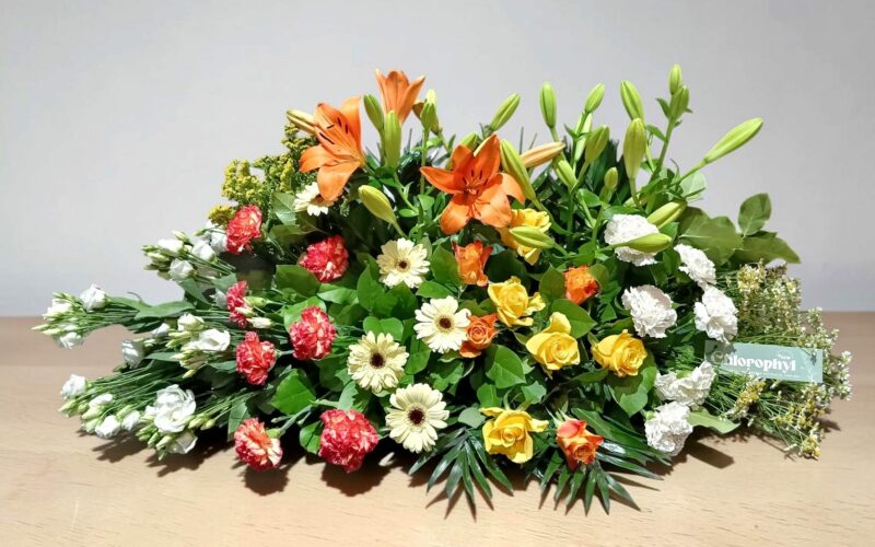 Gerbe mortuaire colorée