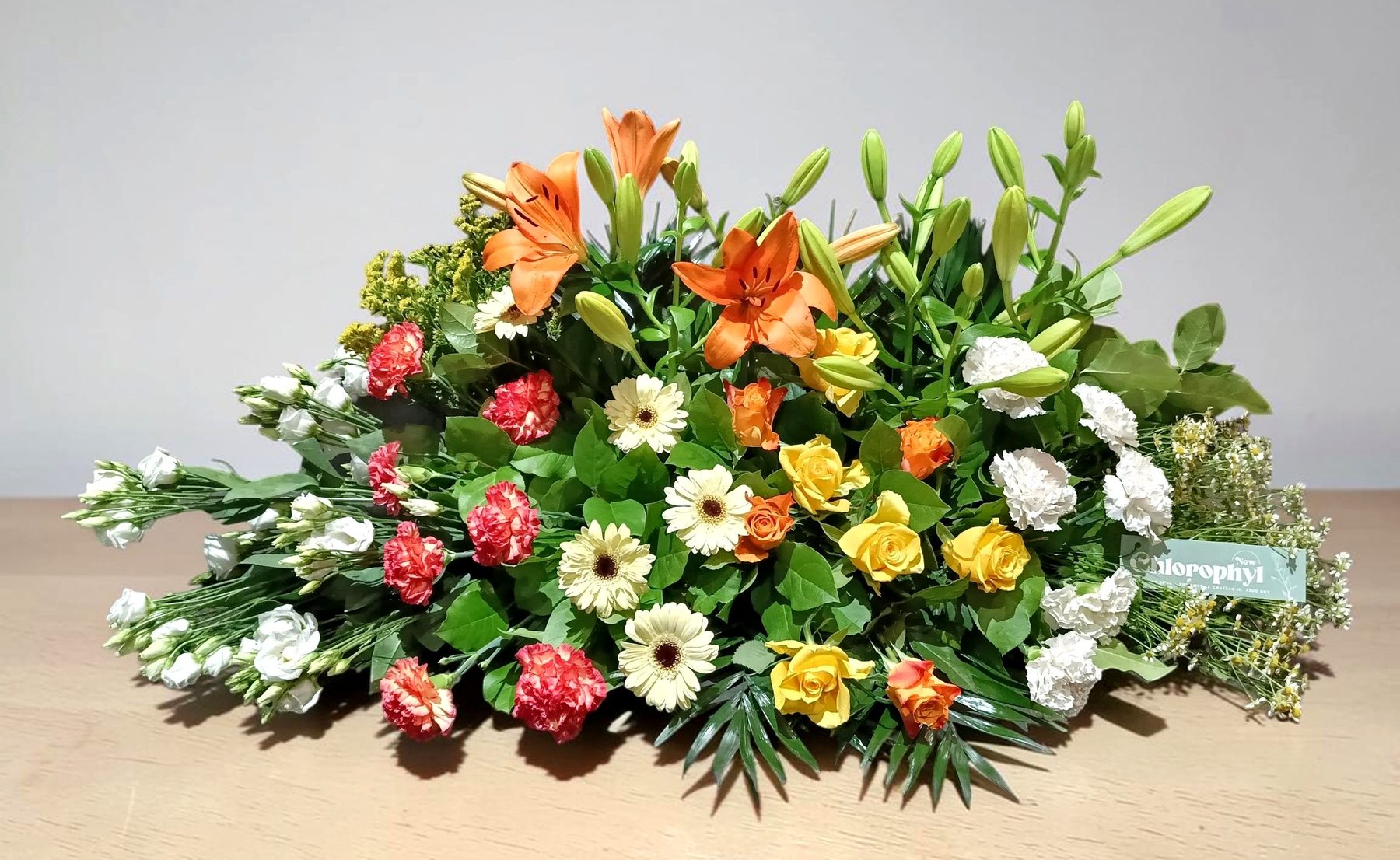 Gerbe mortuaire colorée